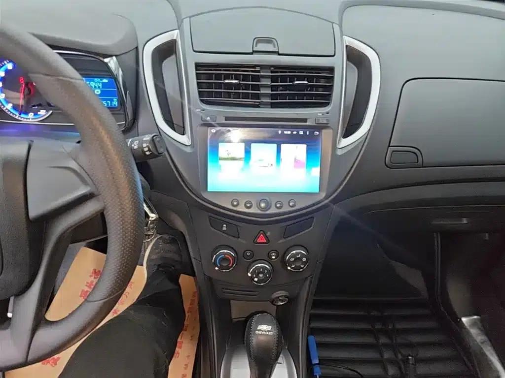 Chevrolet Trax 2016 1.4T Automatic 2WD Comfort Sunroof Edition — миниатюра 13