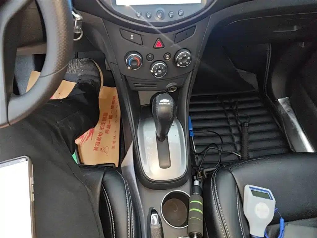 Chevrolet Trax 2016 1.4T Automatic 2WD Comfort Sunroof Edition — миниатюра 14