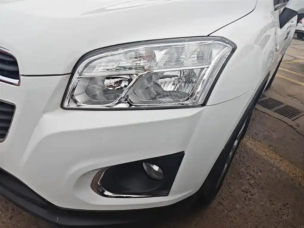 Chevrolet Trax 2016 1.4T Automatic 2WD Comfort Sunroof Edition — миниатюра 24