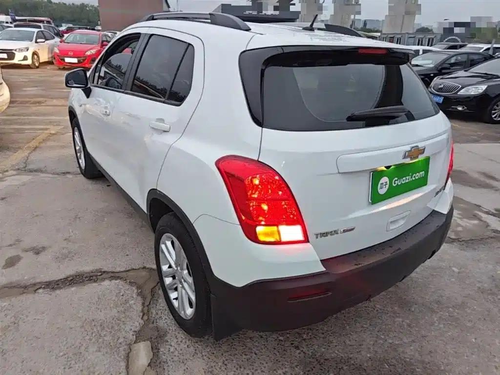 Chevrolet Trax 2016 1.4T Automatic 2WD Comfort Sunroof Edition — миниатюра 5