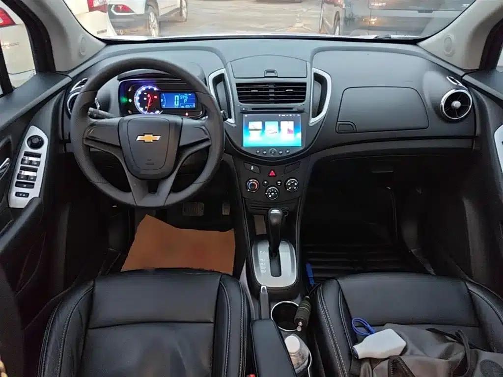Chevrolet Trax 2016 1.4T Automatic 2WD Comfort Sunroof Edition — миниатюра 10