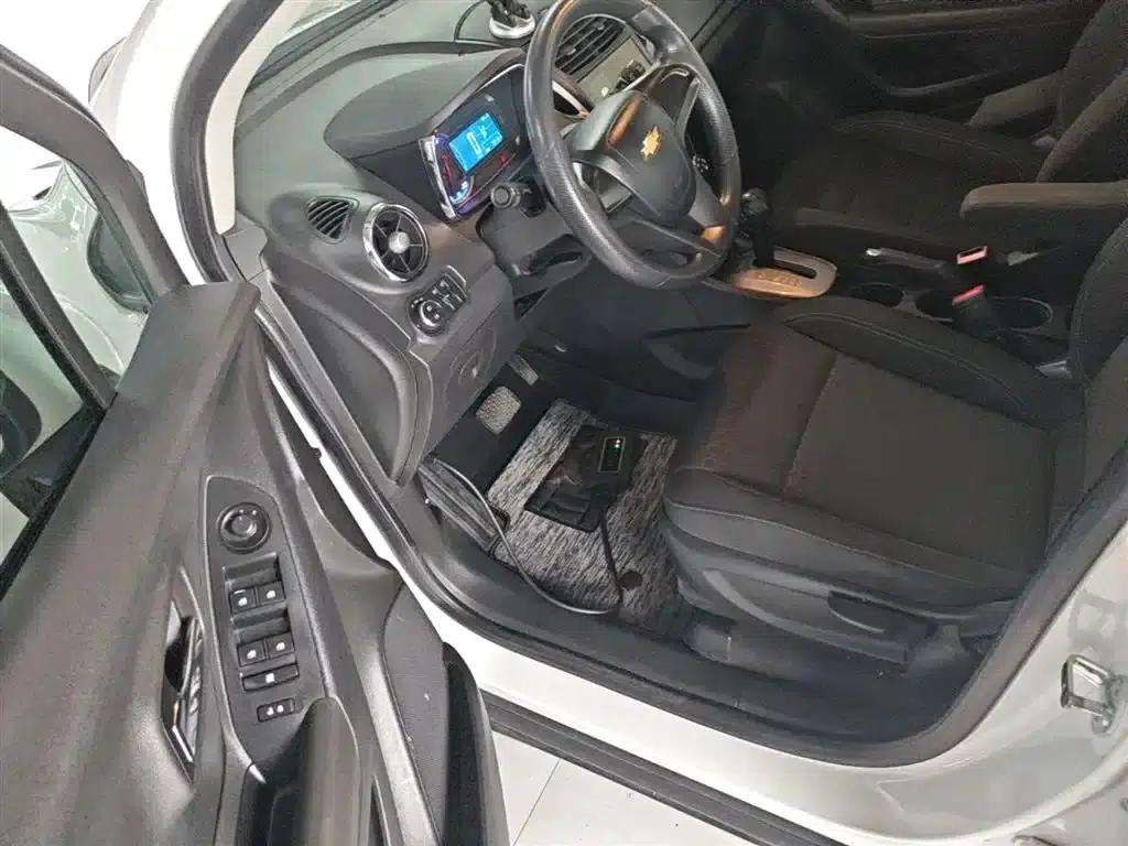Chevrolet Trax 2016 1.4T Automatic 2WD Comfort Sunroof Edition — миниатюра 16