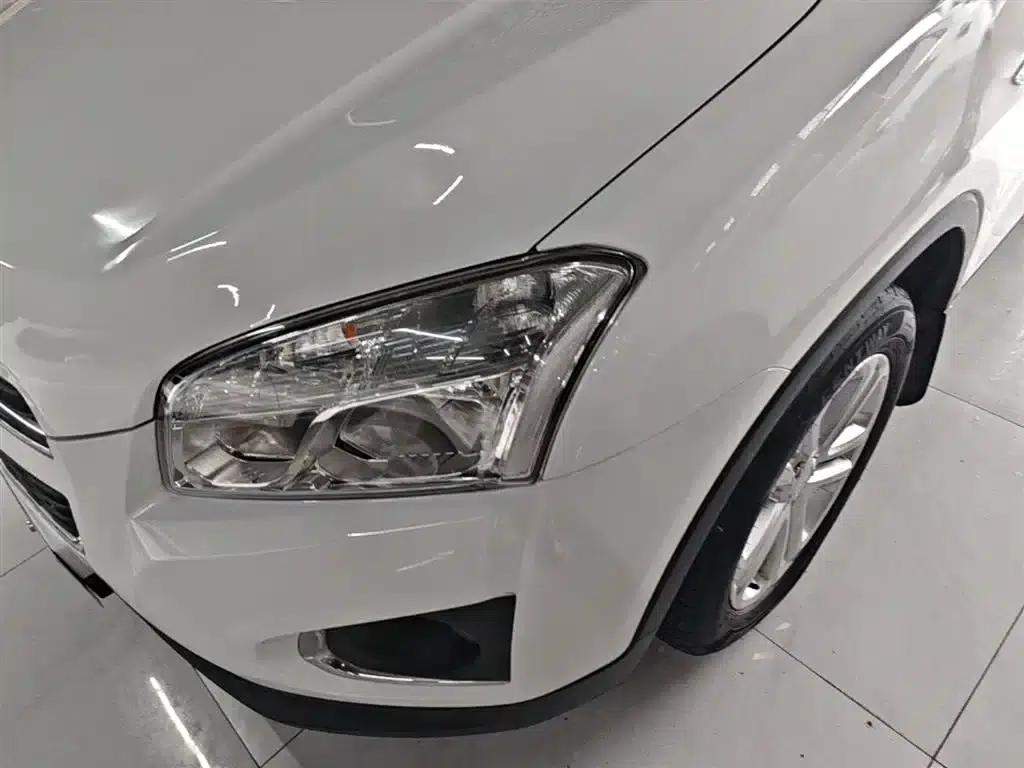 Chevrolet Trax 2016 1.4T Automatic 2WD Comfort Sunroof Edition — миниатюра 24