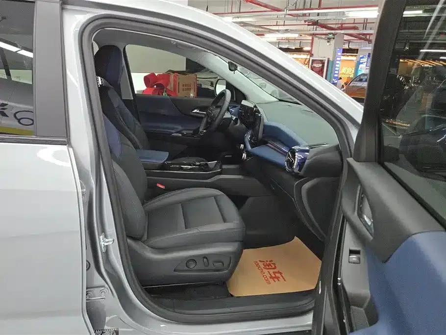 2024 Chevrolet Equinox Plus 102km RS Ultimate Edition — миниатюра 8