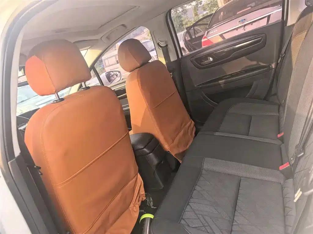 Citroën C4 2014 1.6L Manual In-Car Connectivity Edition — миниатюра 5