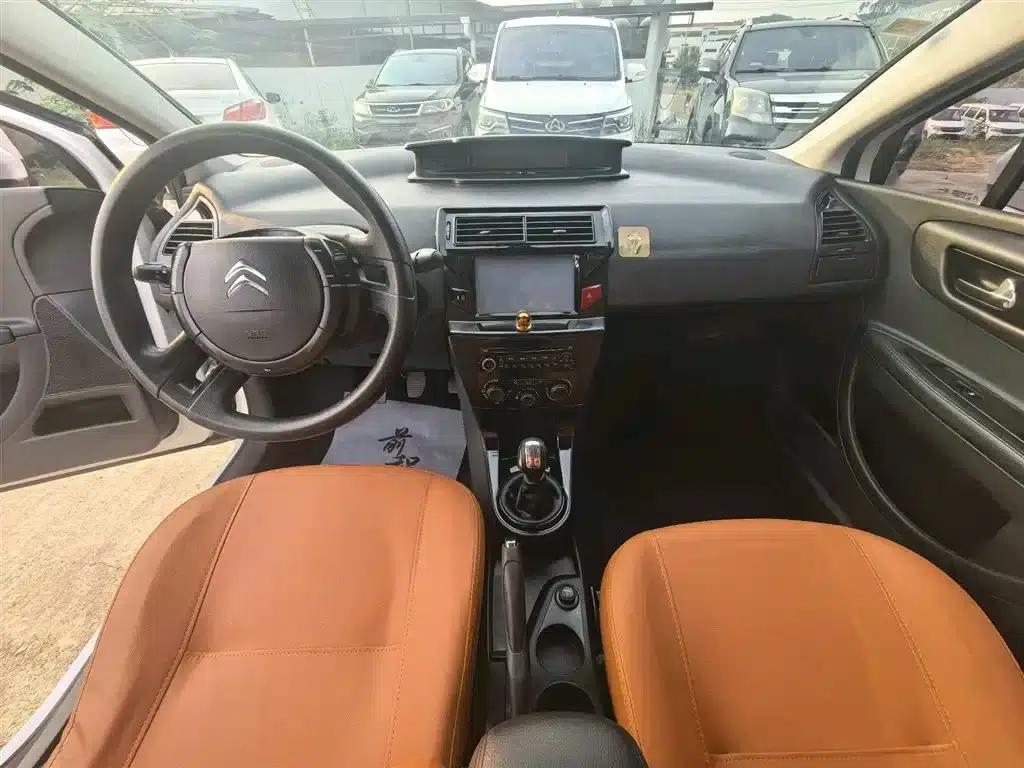 Citroën C4 2014 1.6L Manual In-Car Connectivity Edition — миниатюра 7