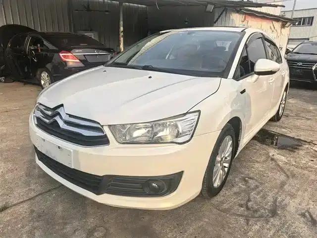 Citroën C4 2014 1.6L Manual In-Car Connectivity Edition
