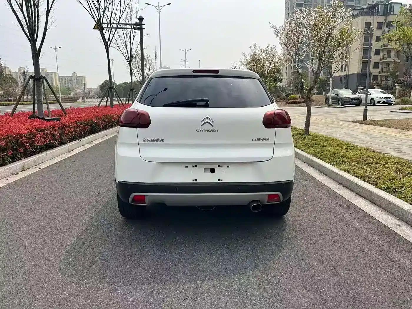 Citroën C3-XR 2015 1.6L Manual Pioneer Edition — миниатюра 5