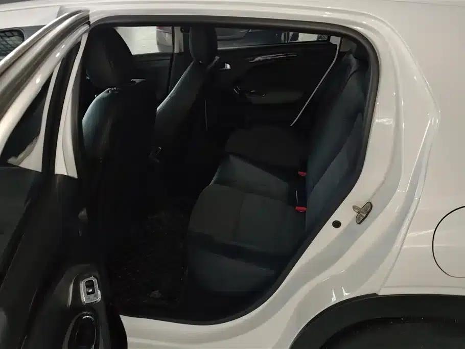 Citroën C3-XR 2021 190THP DCT Premium Edition — миниатюра 11