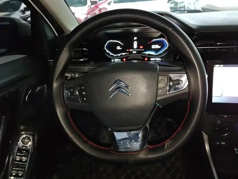 Citroën C3-XR 2021 190THP DCT Premium Edition — миниатюра 15