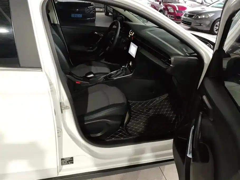 Citroën C3-XR 2021 190THP DCT Premium Edition — миниатюра 8