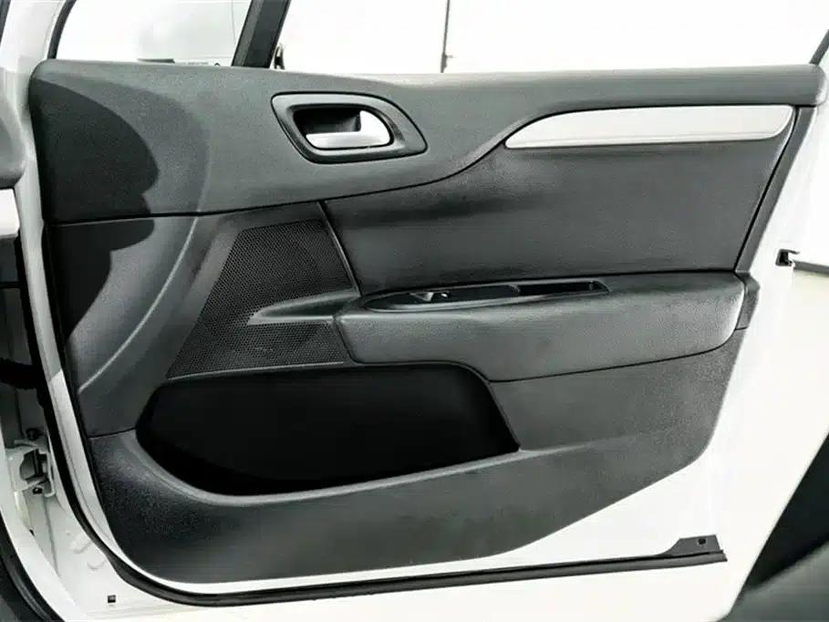Citroën C4L 2016 1.2T Automatic Elite — миниатюра 15