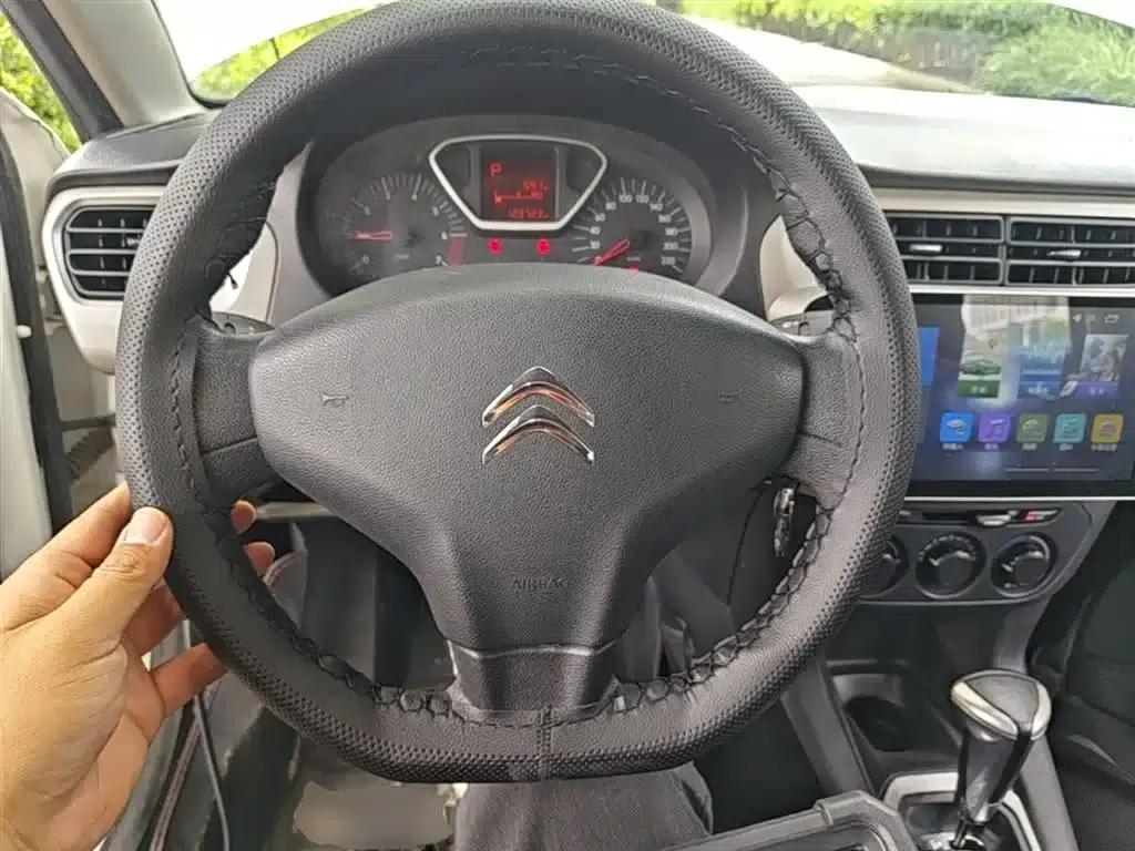2016 Citroën Elysee 1.6L Automatic Comfort — миниатюра 11
