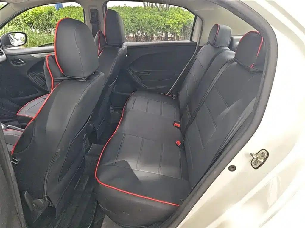 2016 Citroën Elysee 1.6L Automatic Comfort — миниатюра 17