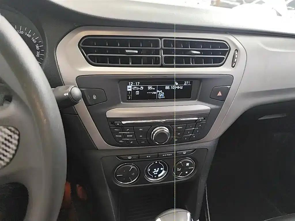 2018 Citroën Elysee 1.6L Automatic Comfort — миниатюра 13