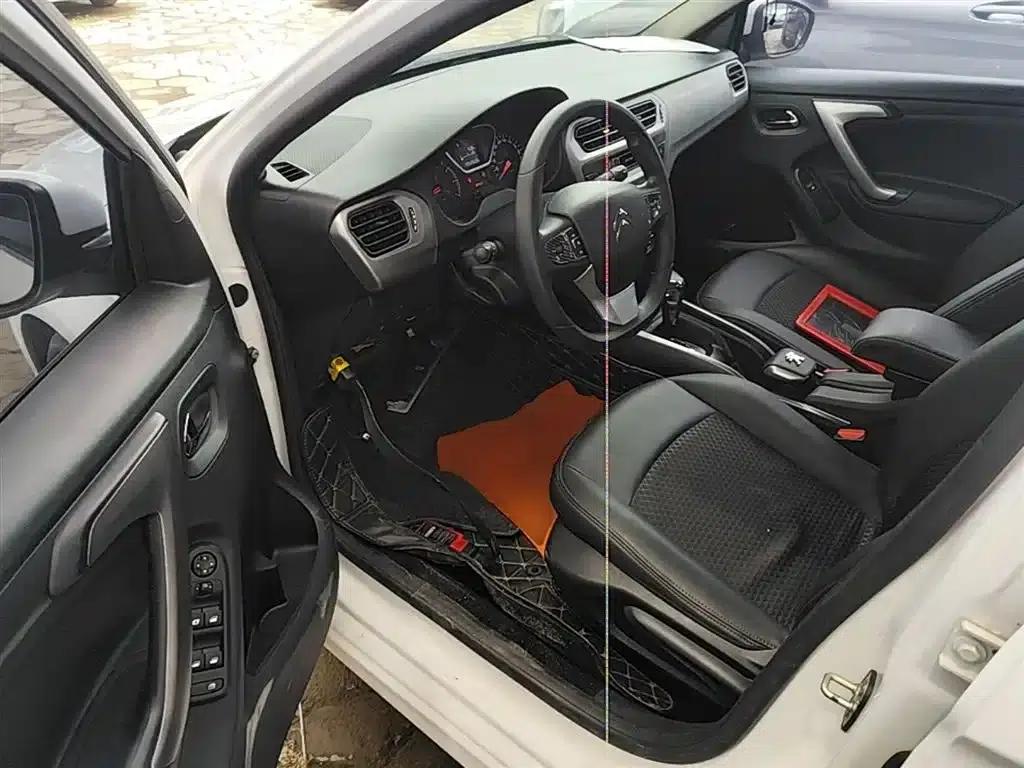 2018 Citroën Elysee 1.6L Automatic Comfort — миниатюра 16