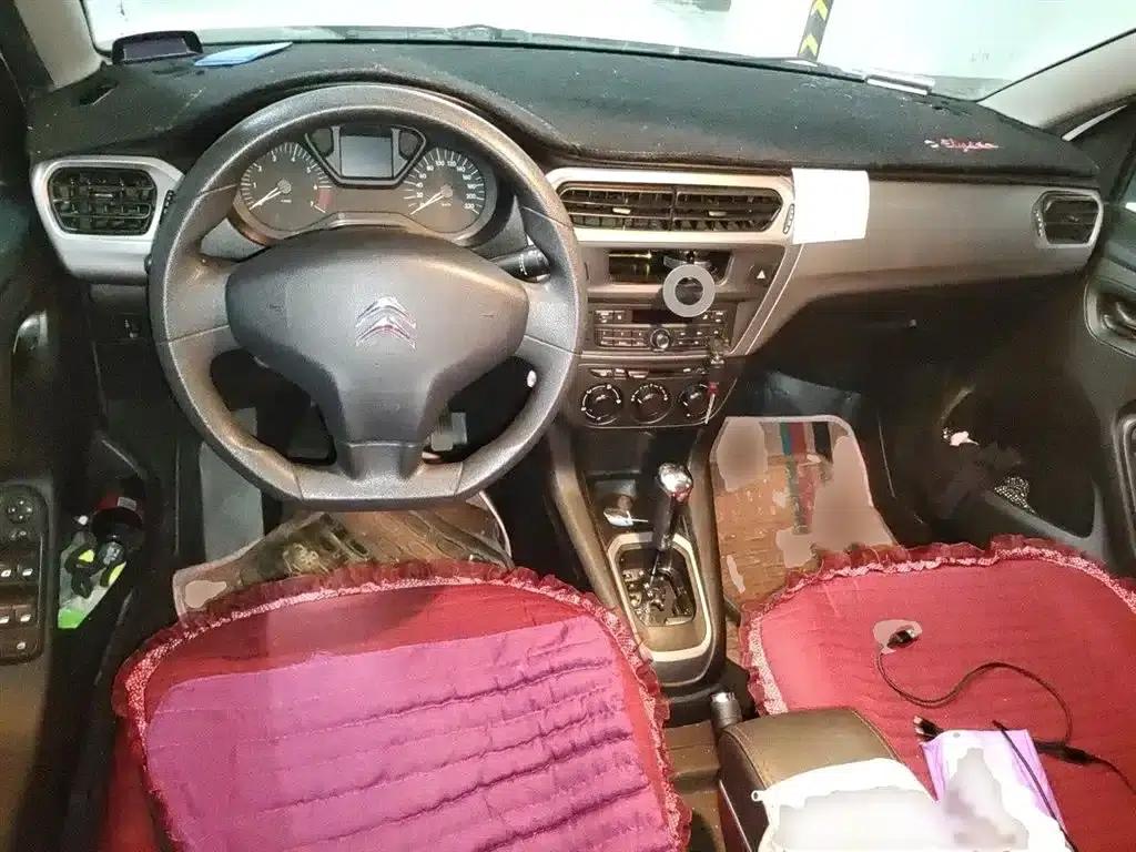 2015 Citroën Elysee Premium Edition 1.6L Automatic Fashion Model — миниатюра 13