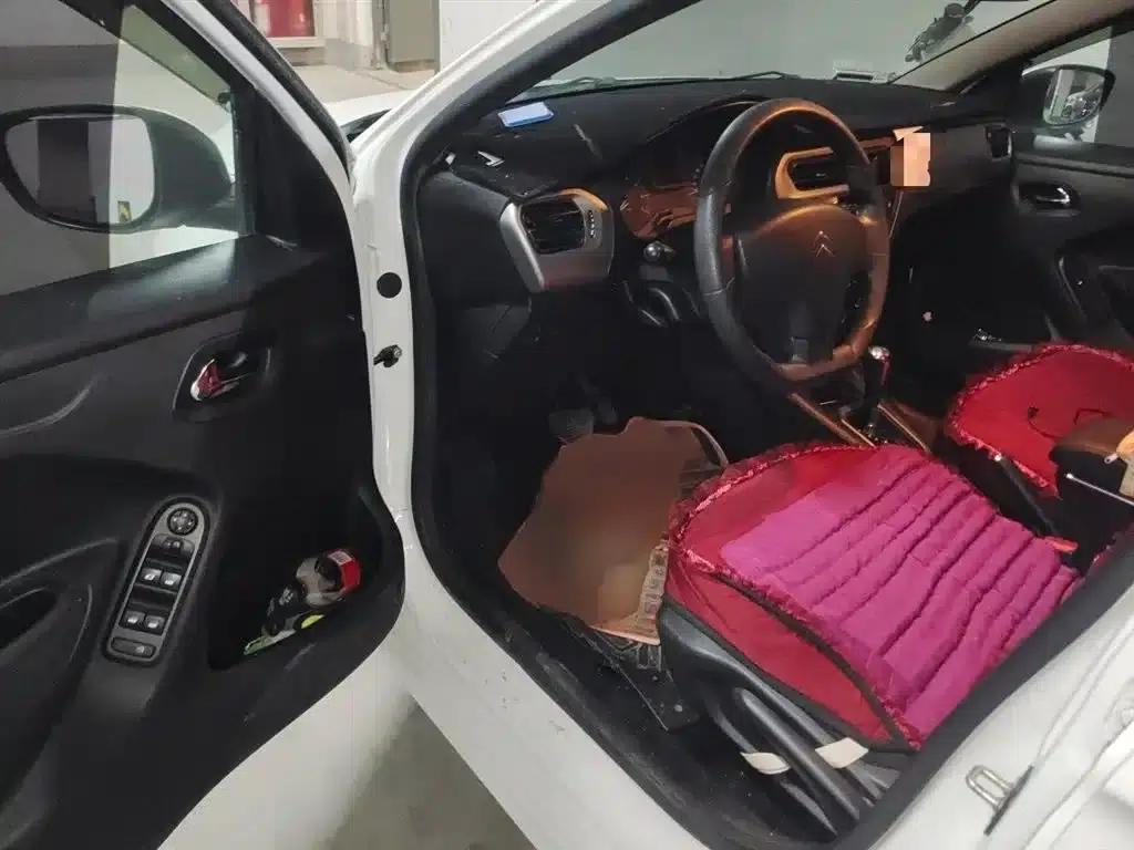 2015 Citroën Elysee Premium Edition 1.6L Automatic Fashion Model — миниатюра 14