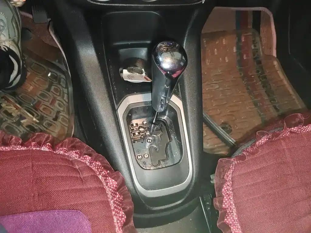 2015 Citroën Elysee Premium Edition 1.6L Automatic Fashion Model — миниатюра 7