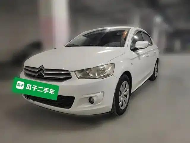 2015 Citroën Elysee Premium Edition 1.6L Automatic Fashion Model