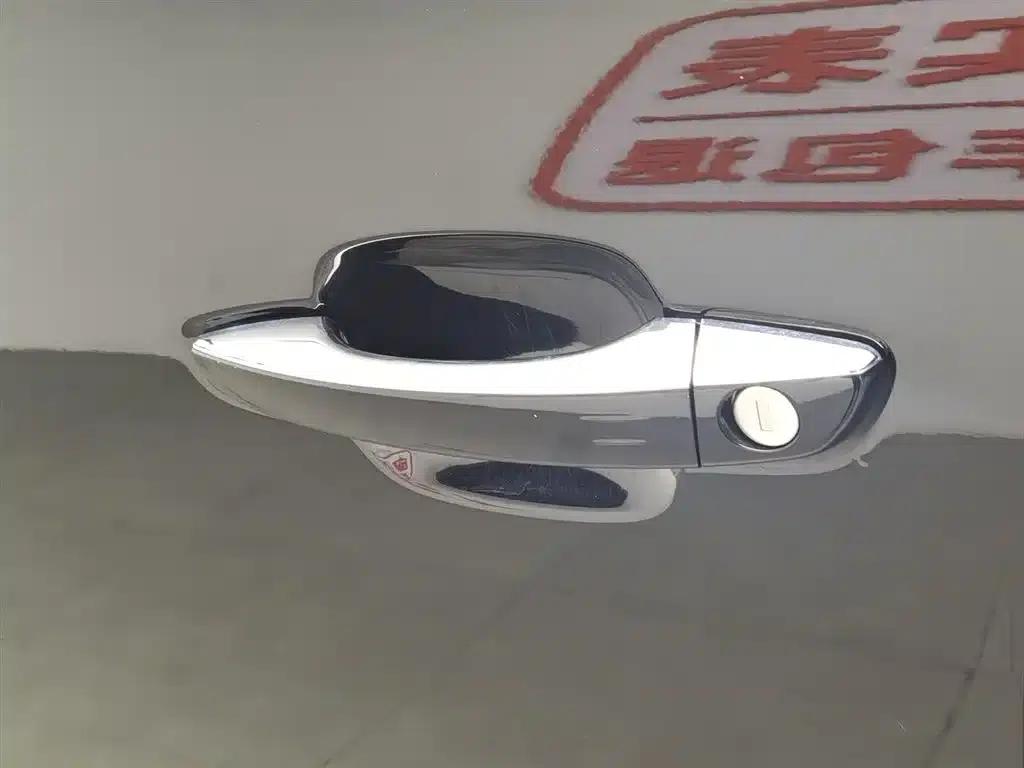 Tianyi C5 AIRCROSS 2017 380THP Luxury Edition — миниатюра 18