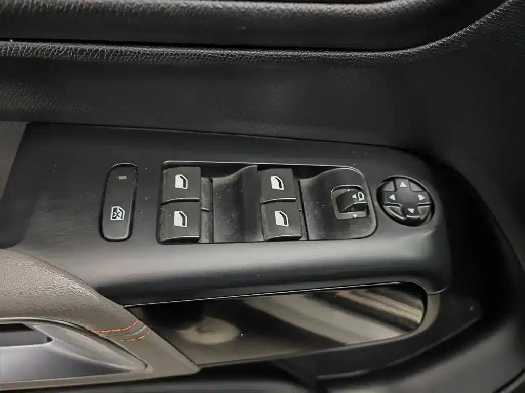 Tianyi C5 AIRCROSS 2018 350THP Enjoyment Edition — миниатюра 9