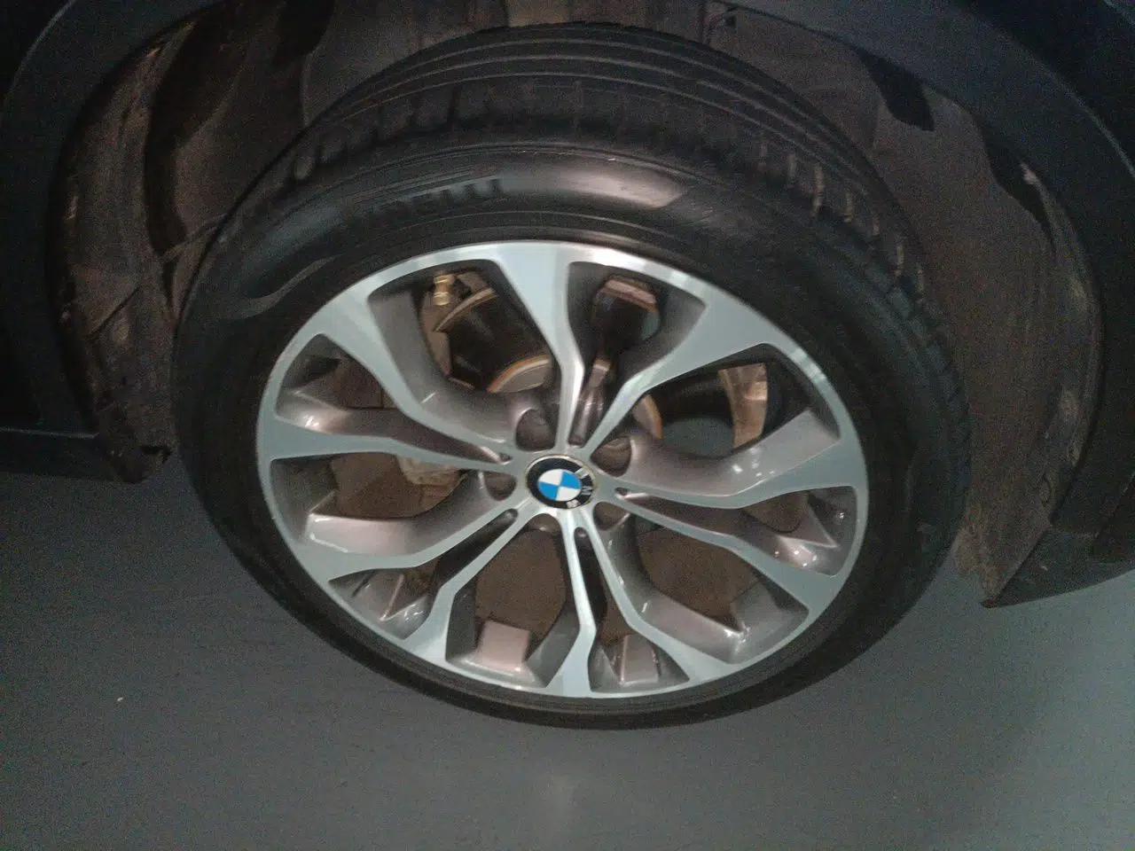 BMW X6 2015 xDrive35i Leading Model — миниатюра 8