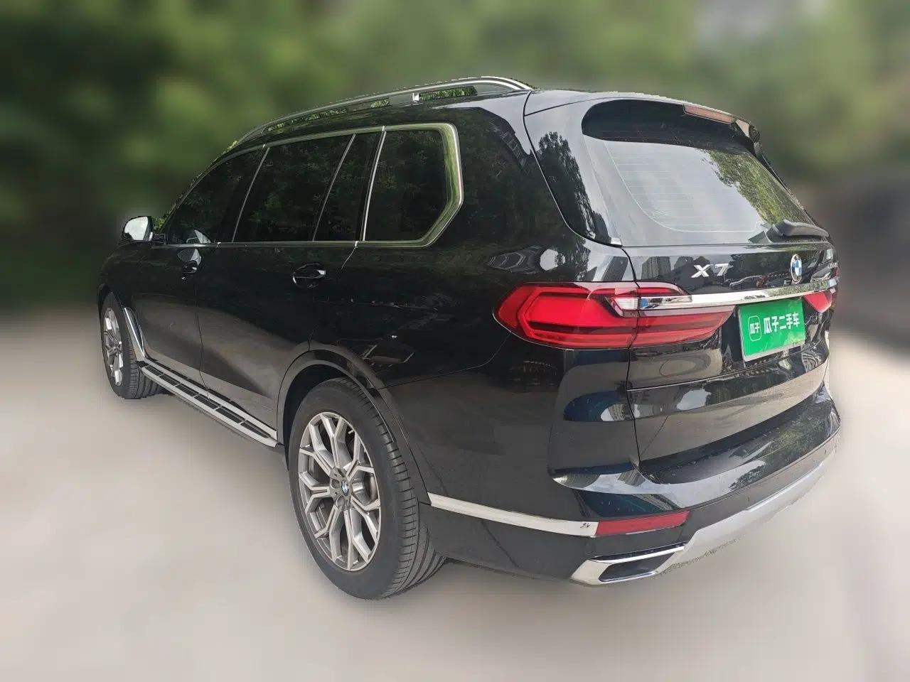 BMW X7 2022 xDrive40i Luxury Package with Leading Features — миниатюра 4