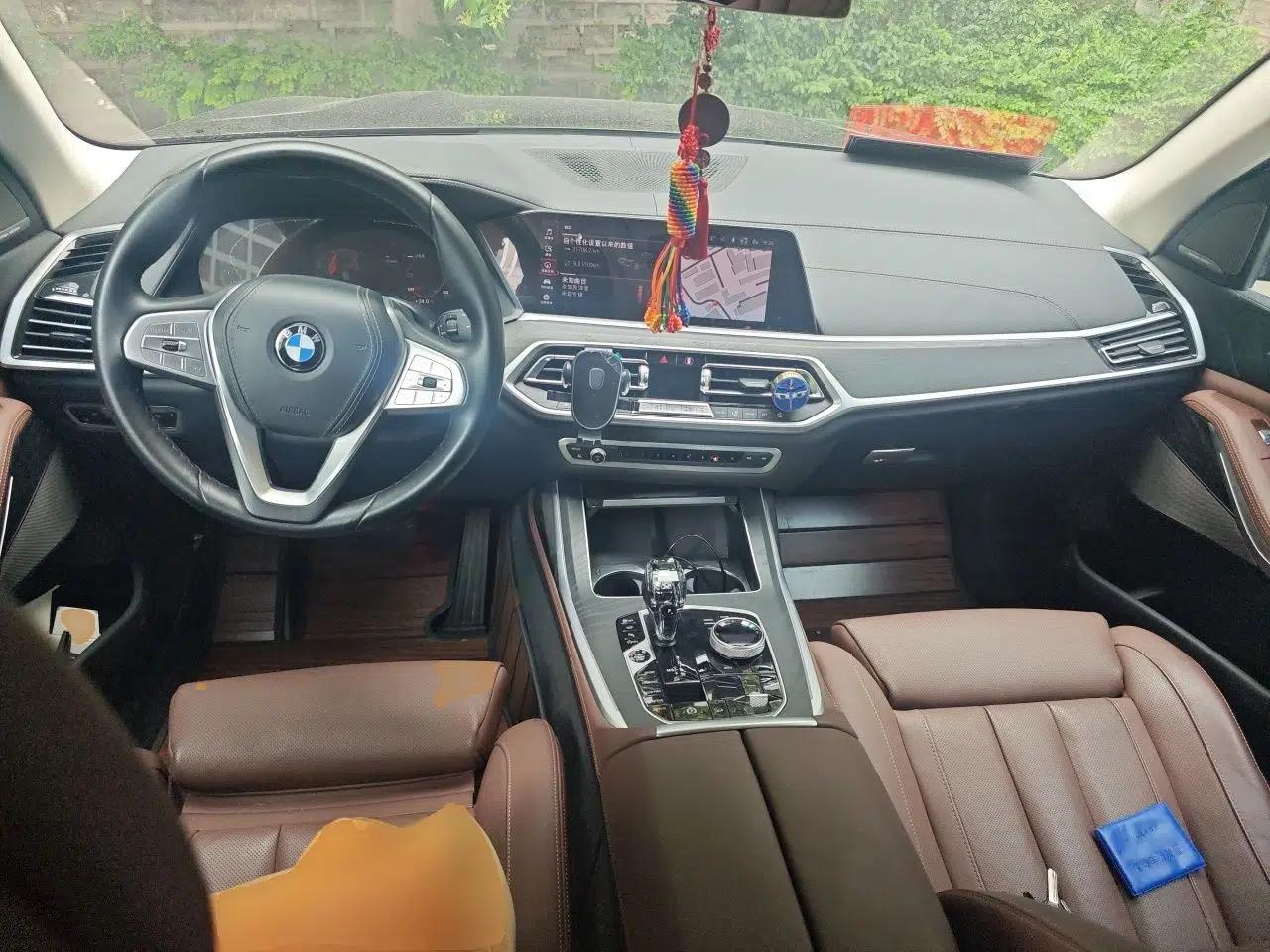 BMW X7 2022 xDrive40i Luxury Package with Leading Features — миниатюра 10