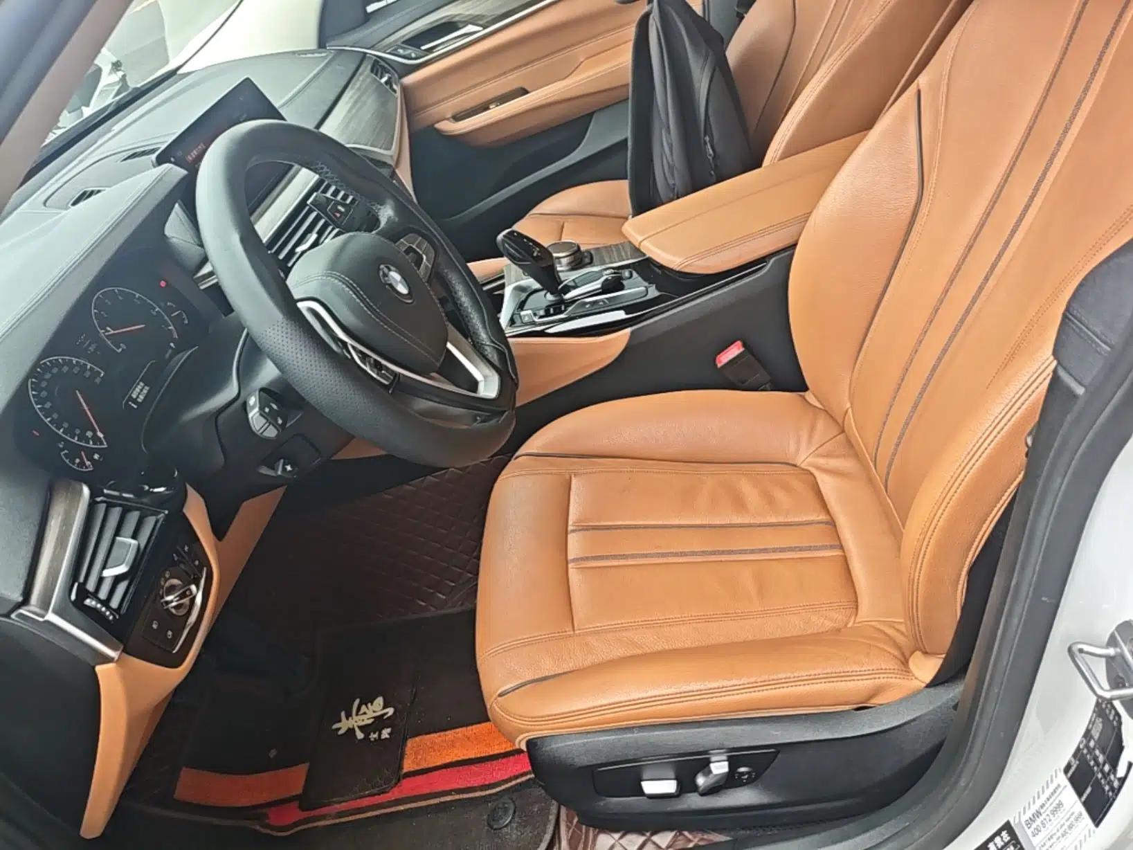 BMW 6 Series GT 2019 630i Luxury Design Package — миниатюра 18
