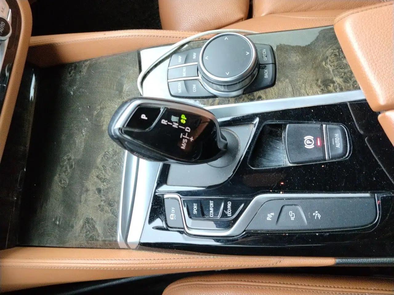 BMW 6 Series GT 2018 630i M Sport Package — миниатюра 15