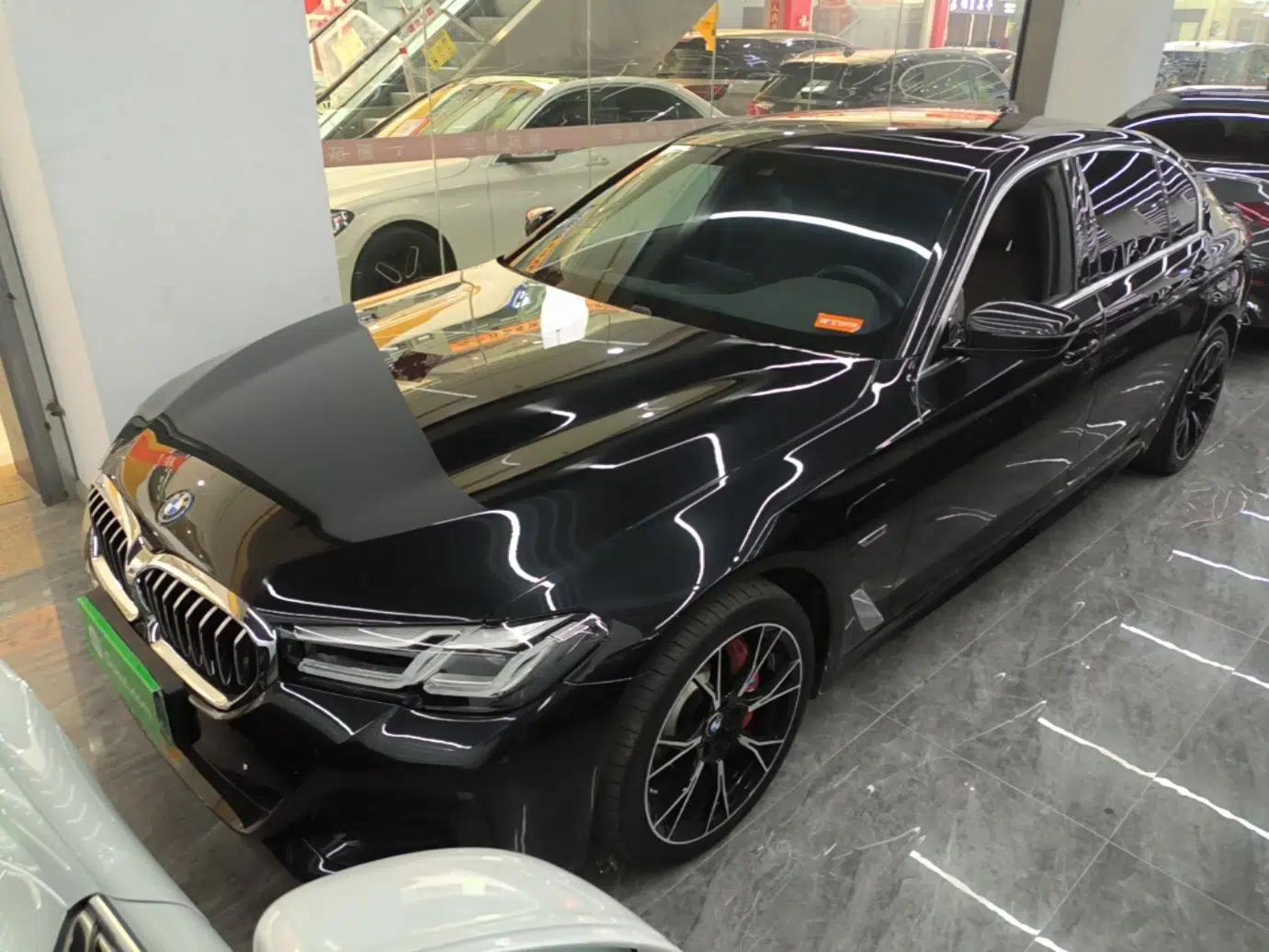 BMW 5 Series New Energy 2022 Restyled 535Le M Sport Package — миниатюра 1