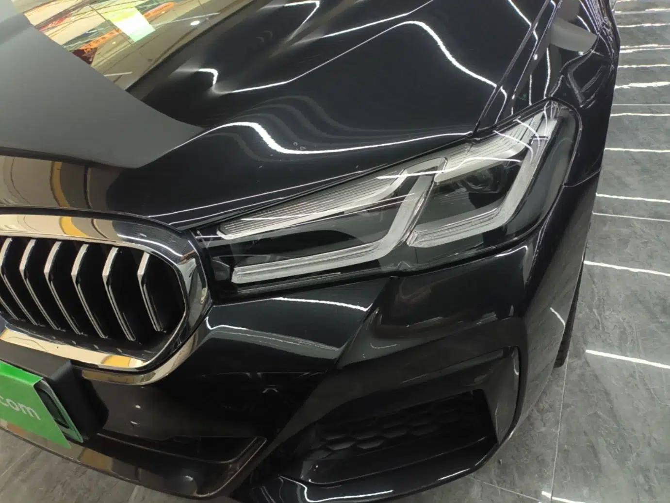 BMW 5 Series New Energy 2022 Restyled 535Le M Sport Package — миниатюра 9