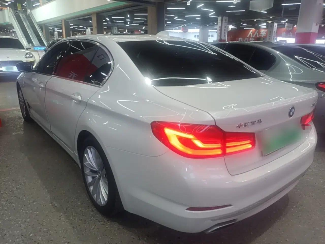 BMW 5 Series New Energy 2020 Mileage Upgrade Version 530Le Luxury Package — миниатюра 4