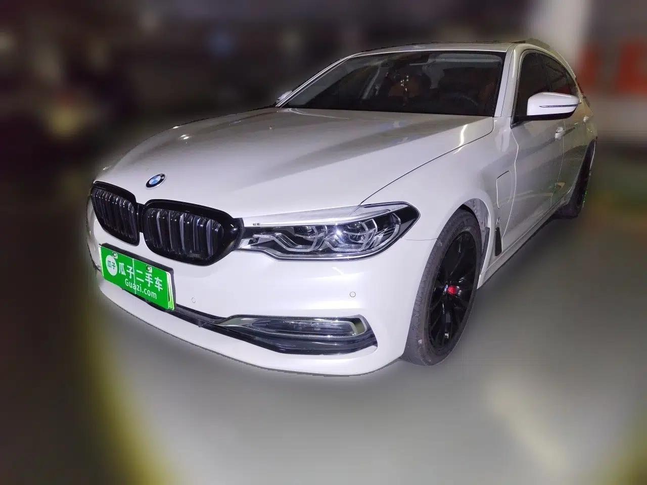 BMW 5 Series New Energy 2019 530Le Pioneer Edition — миниатюра 1