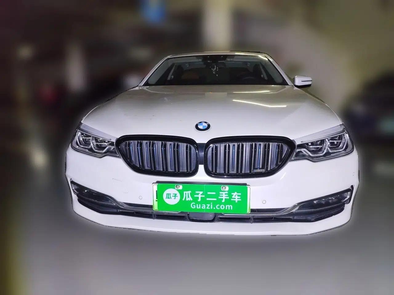 BMW 5 Series New Energy 2019 530Le Pioneer Edition — миниатюра 2