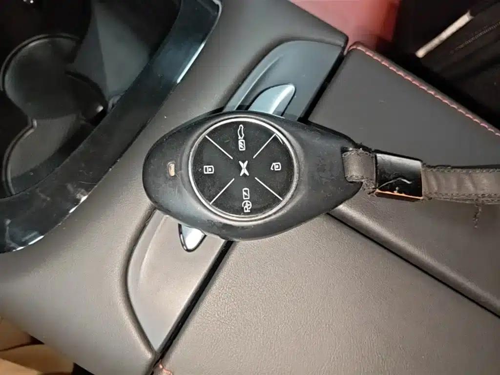 XPeng P7 2020 670E — миниатюра 9