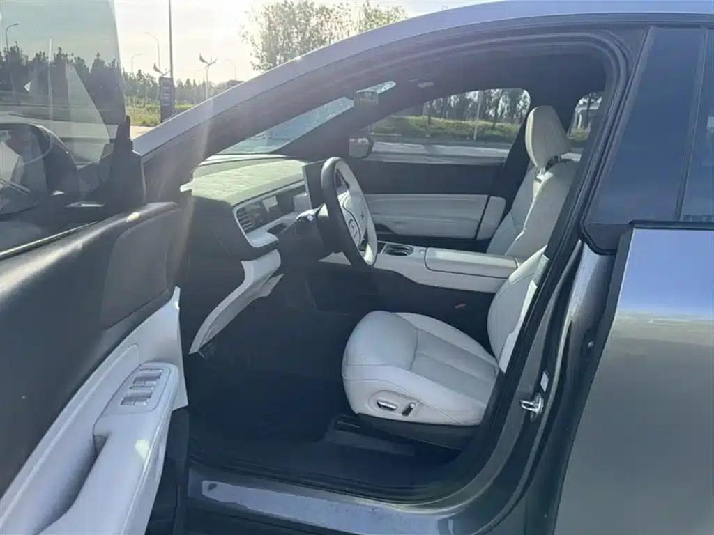 XPeng G6 2023 Model 755 Ultra-Long Range Max — миниатюра 14