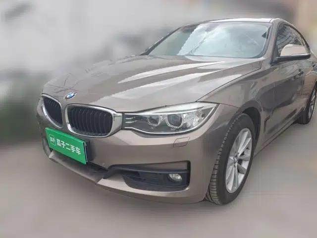 BMW 3 Series GT 2016 320i Fashion Model