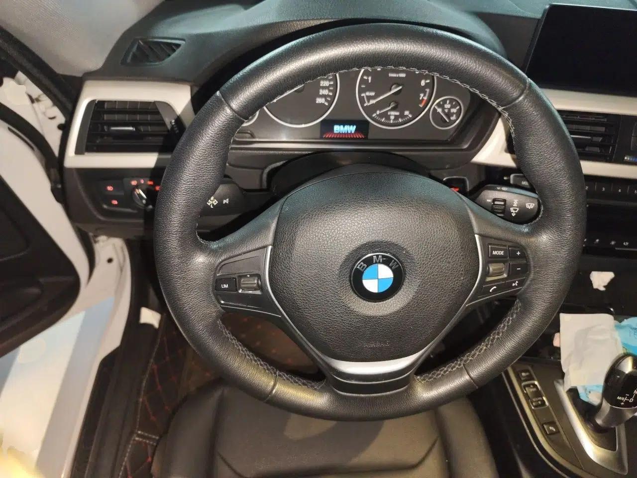 BMW 3 Series GT 2017 320i Sport Edition — миниатюра 11