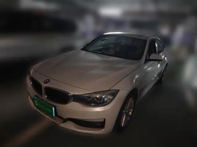 BMW 3 Series GT 2013 320i Leading Model