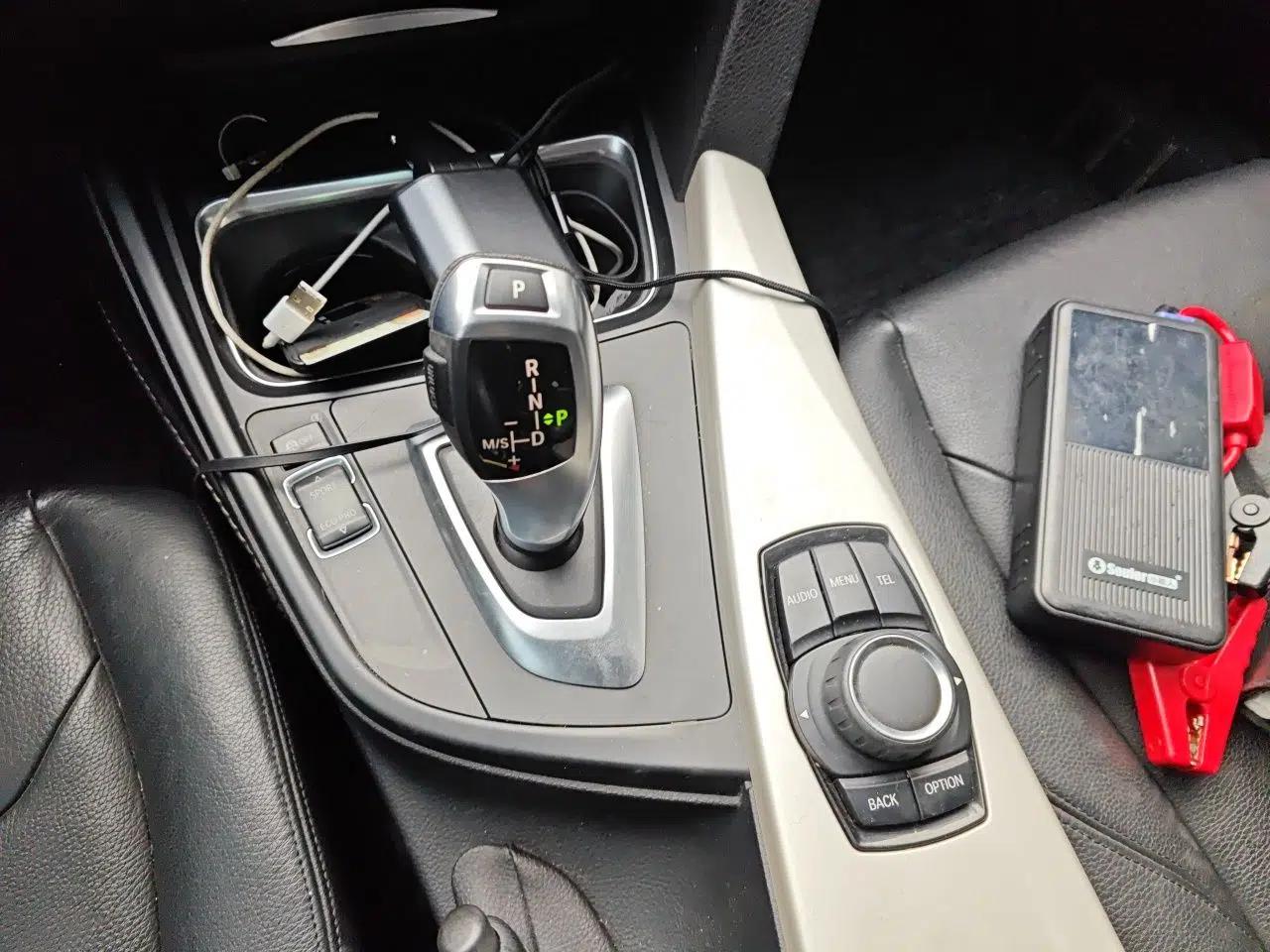 BMW 3 Series GT 2014 320i Leading Model — миниатюра 15