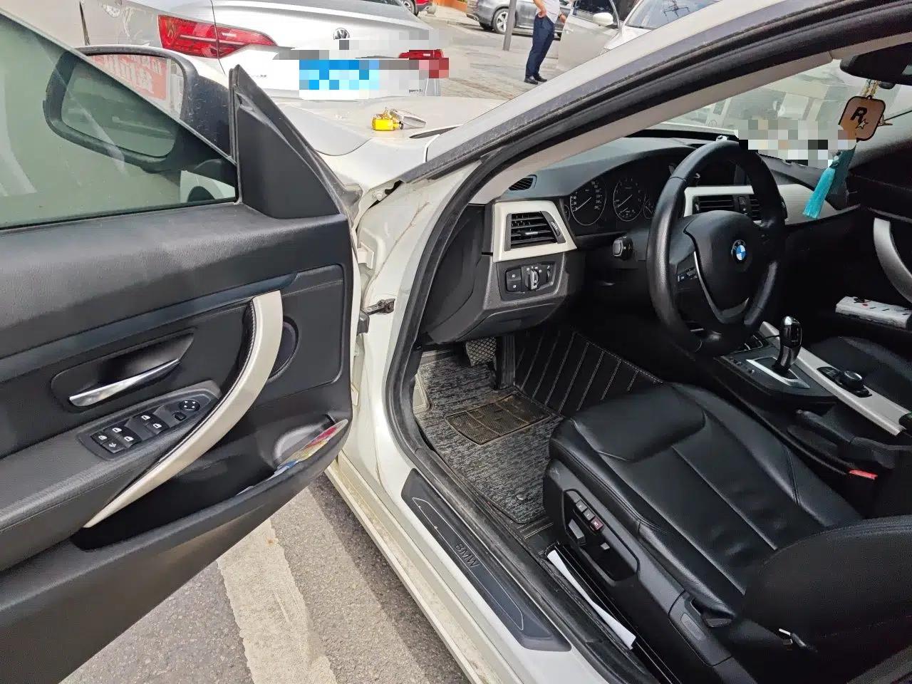 BMW 3 Series GT 2014 320i Leading Model — миниатюра 17