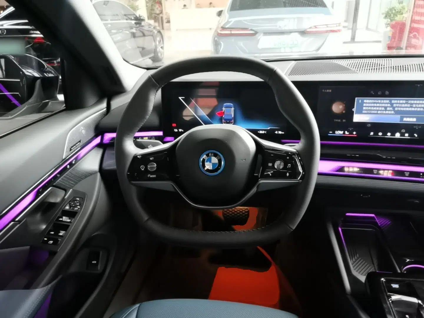 BMW i5 2024 eDrive 35L Prestige Luxury Package — миниатюра 13