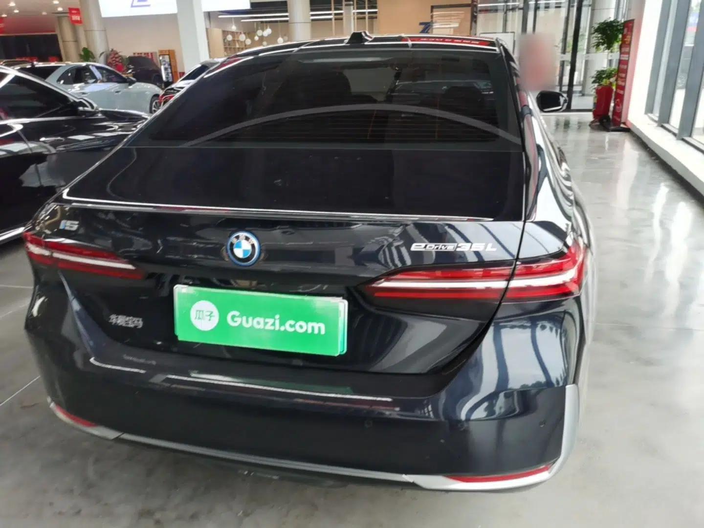 BMW i5 2024 eDrive 35L Prestige Luxury Package — миниатюра 3