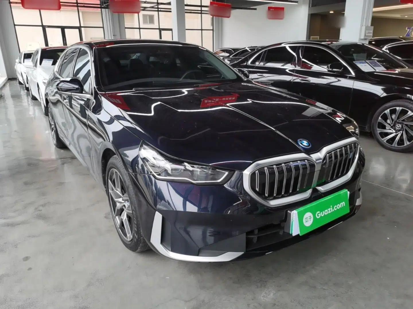 BMW i5 2024 eDrive 35L Prestige Luxury Package — миниатюра 6