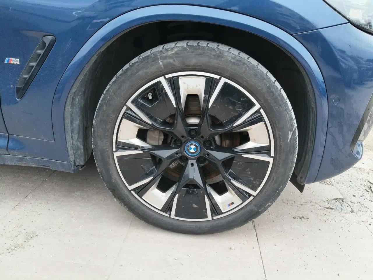 BMW iX3 2022 Leading Type — миниатюра 8