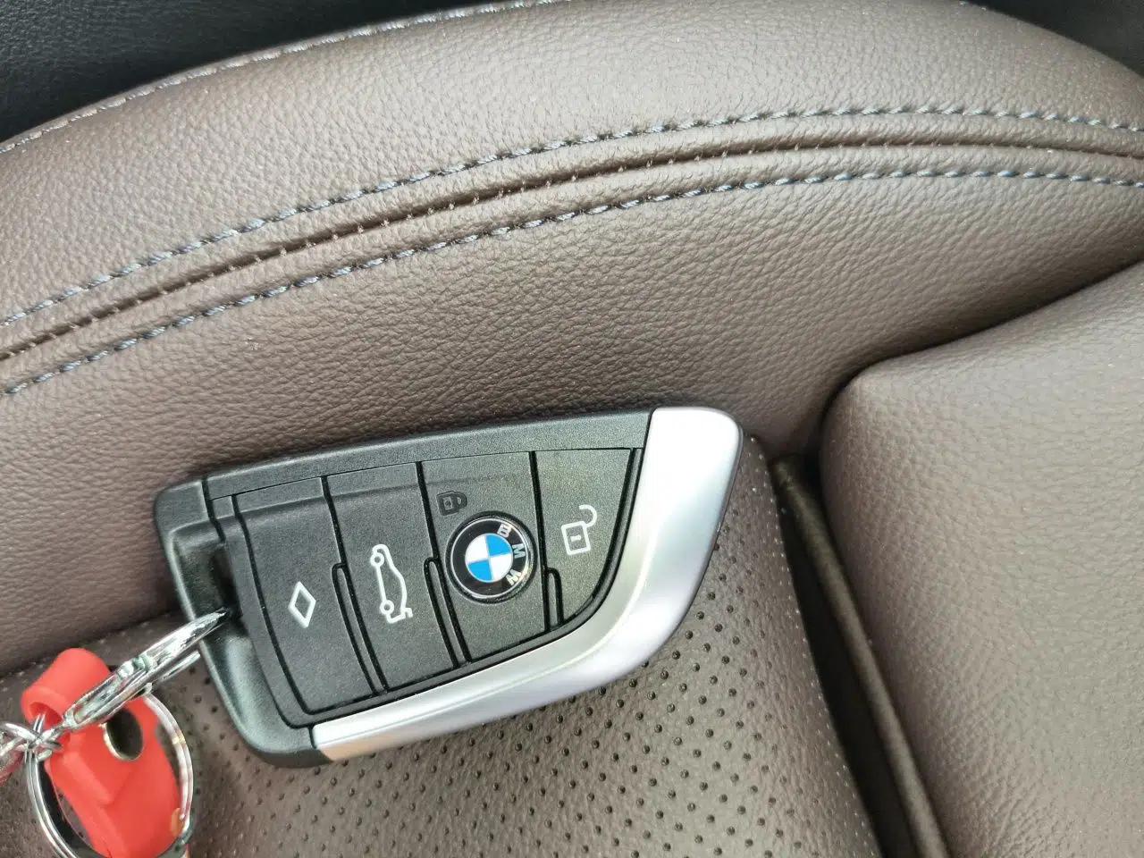 BMW iX3 2022 Leading Type — миниатюра 9