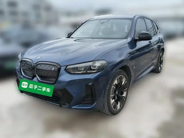 BMW iX3 2022 Leading Type