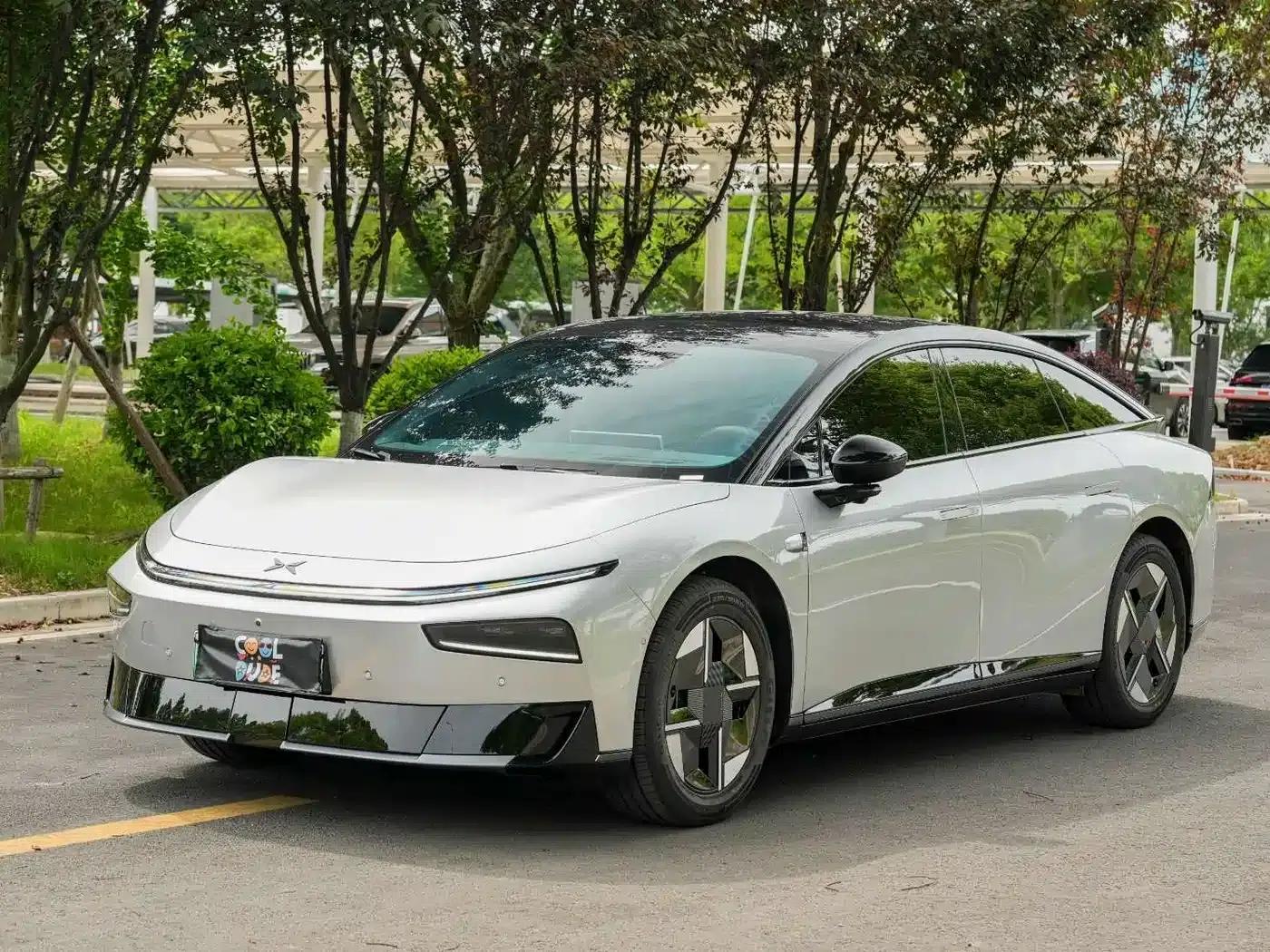 XPeng P7+ 2026 Pure Electric 615 Max Flagship Edition — миниатюра 1